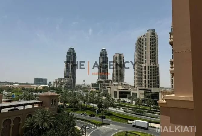 Spacious 3-Bedroom Apartment - Image 2
