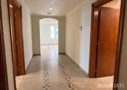 Spacious 3-Bedroom Apartment - Image 5