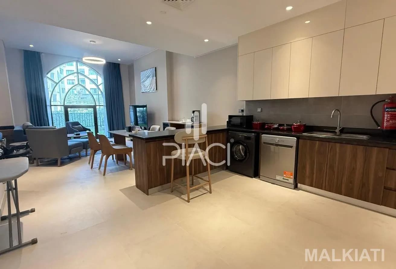 Modern Studio | Fully Furnished | Prime Beachfront - Image 2