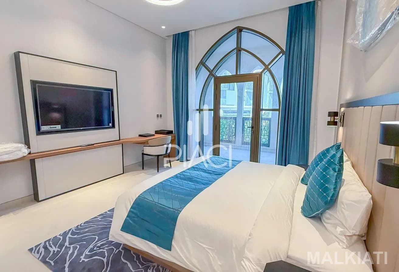 Brand New | Modern 1-Bedroom | Beachfront La Plage
