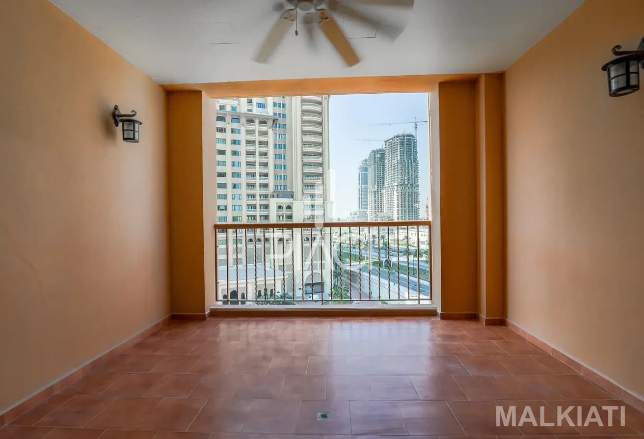 Fabulous Semi Furnished 1 BD Aprt. | Porto Arabia - Image 5