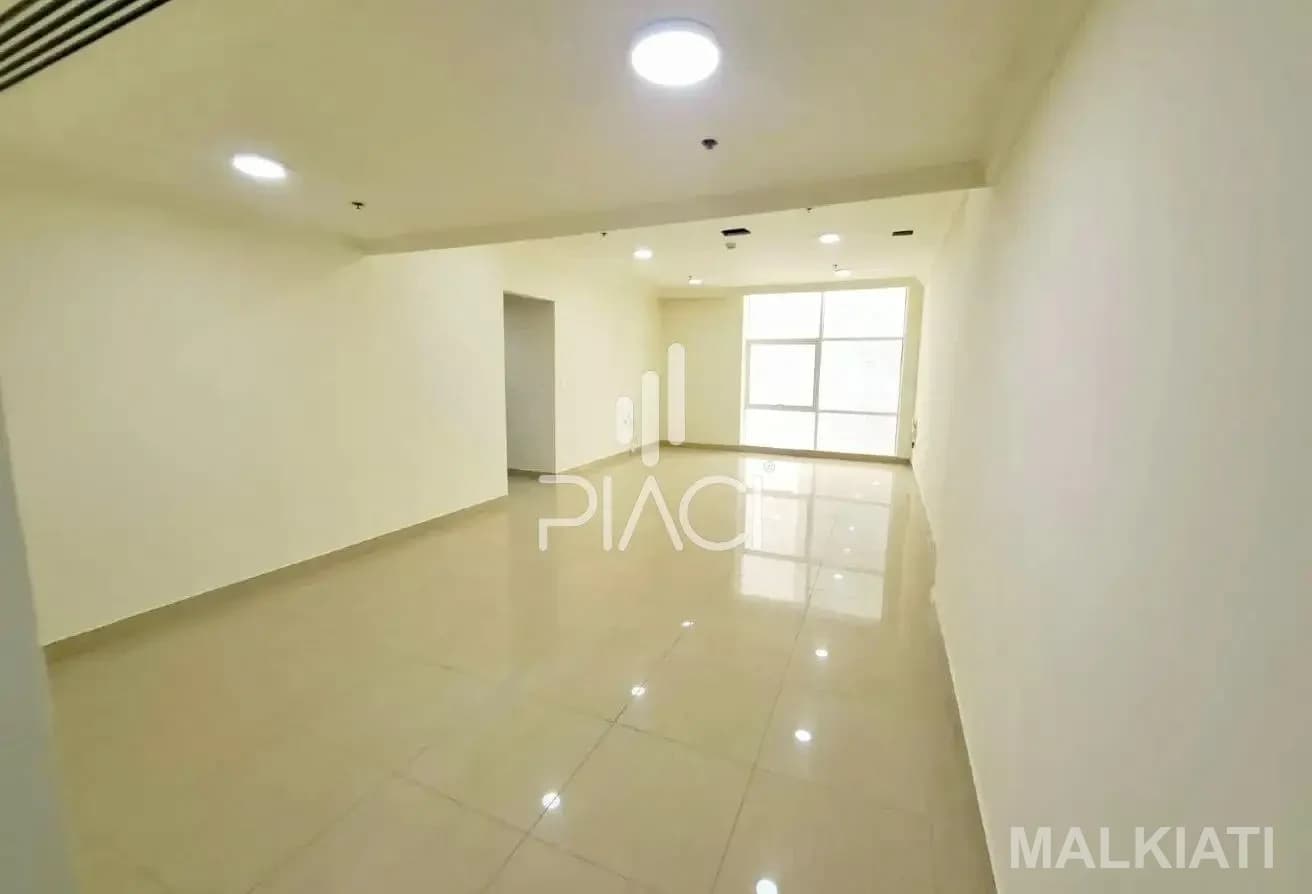 3BHK Unfurnished | Near Corniche and Metro - Image 3