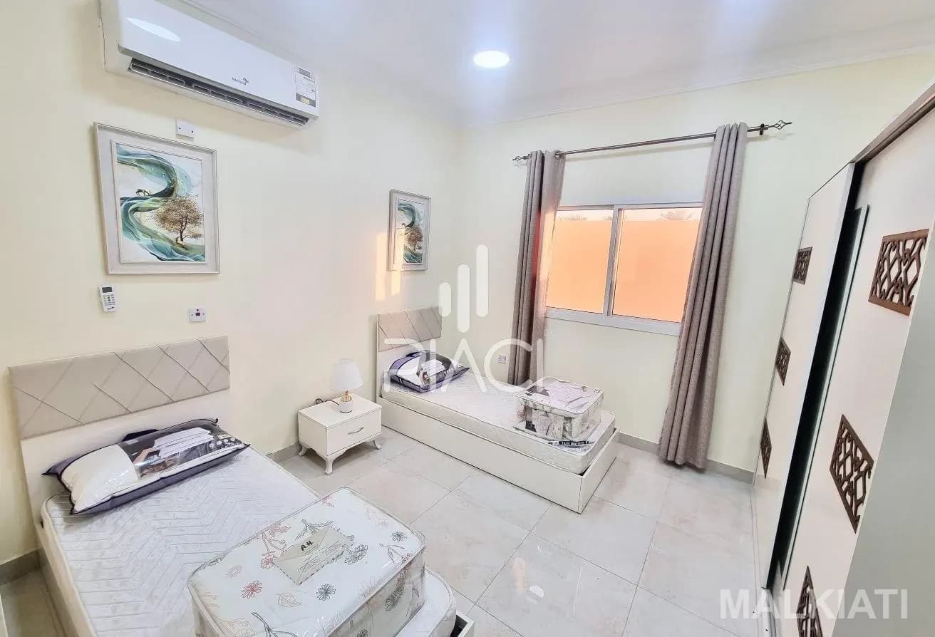 Family 6BR Villa | Prime Location | Al Sakhama - Image 4
