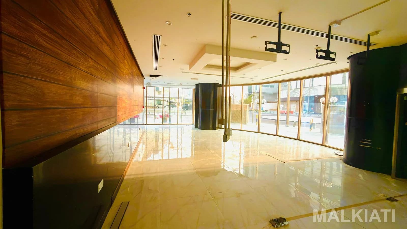 Prime Commercial Space for Rent – Transworld Tower 2 (No Commission) - Image 3