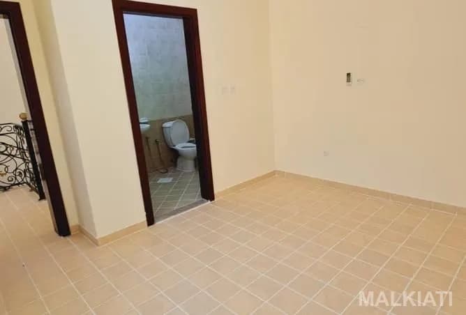 6 Bed | 5 Bath | Compound villa | Al Gharaffa - Image 5