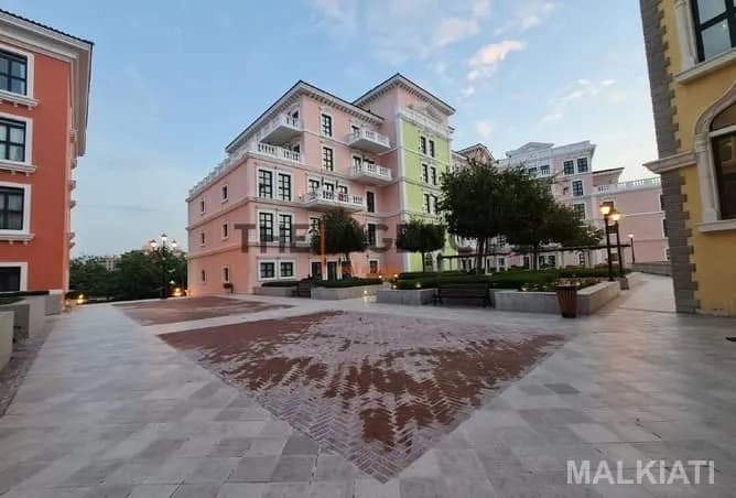 Modern Garden Retreat in Qanal Quartier Pearl