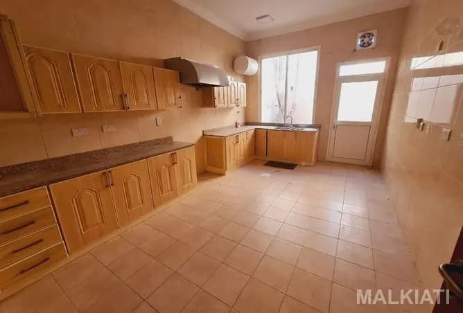 05 Bed | Stand alone | QAR. 12,000 | Abu hamour - Image 4