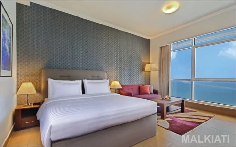 Luxury Seafront Fully Furnished Junior Studio | The Curve Hotel | West Bay | Contract Duration Yearly - Image 2