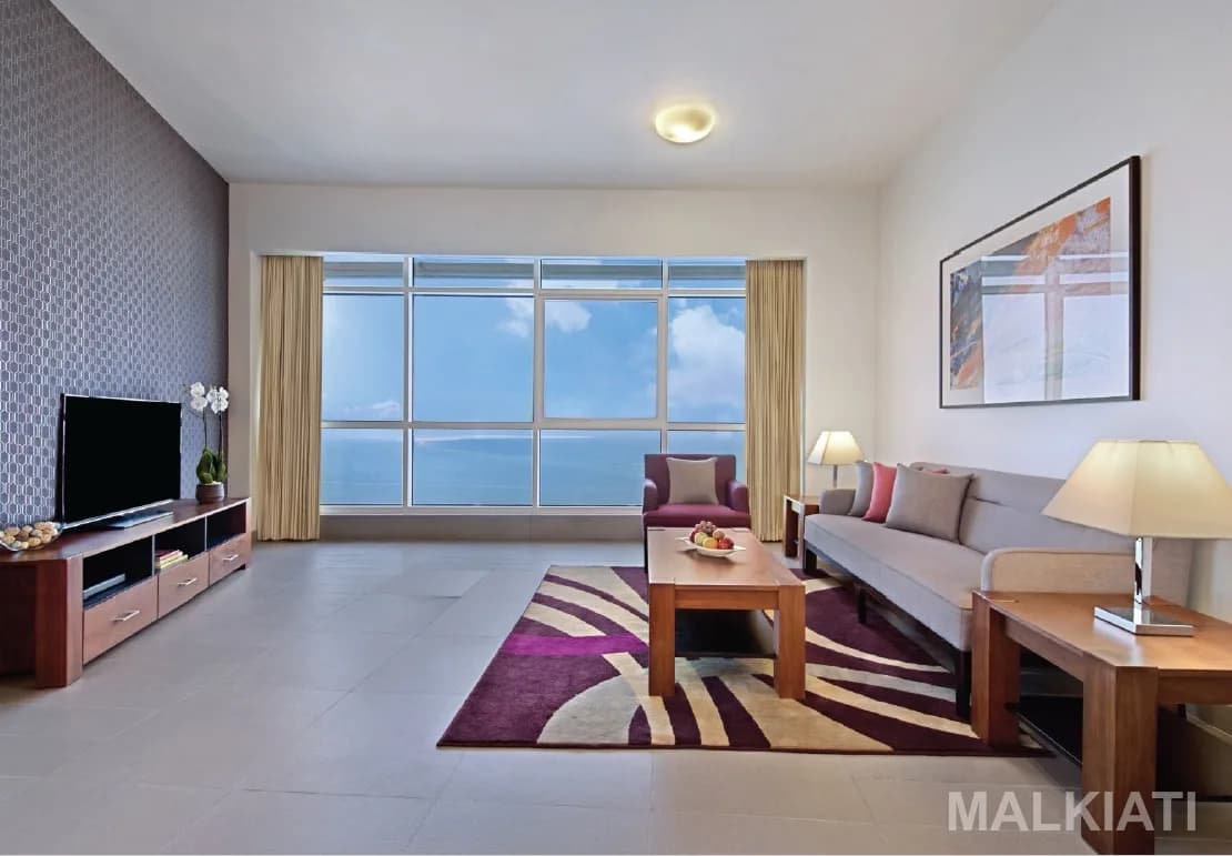 Luxury Seafront Fully Furnished 1 BR Premiere | The Curve Hotel | West Bay | Yearly Contract - Image 3