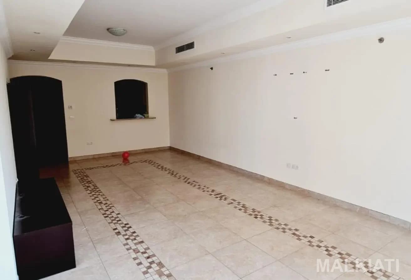 2 Bed | QAR 9000 | Porto Arabia | Balcony | Sea - Image 5