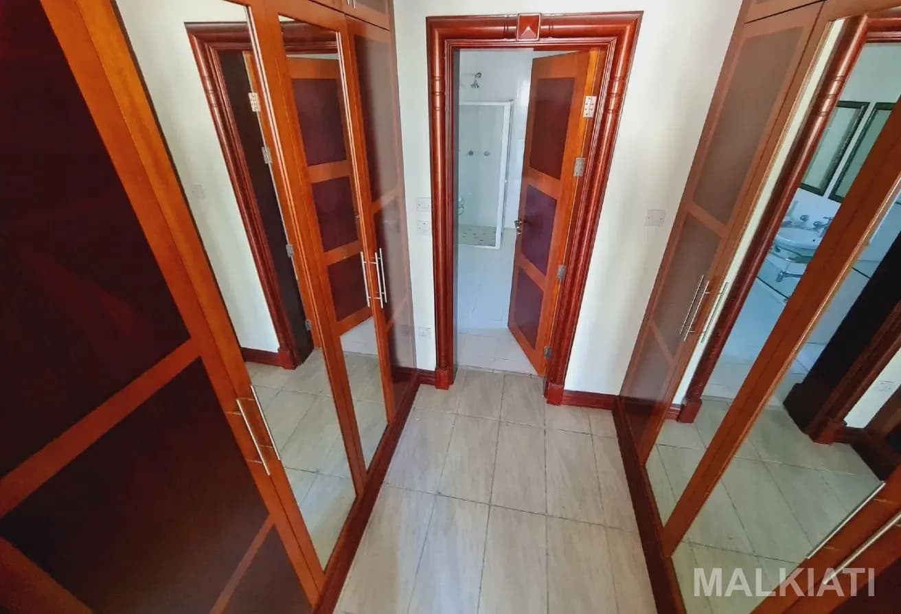 5 Bed | 5 Bath | QAR 18K | Lagoon | Garden | AC - Image 3