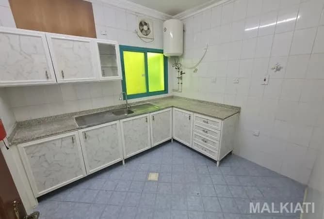 03 Bed | Al wakra | 02 Bath | 4000 | Parking - Image 4