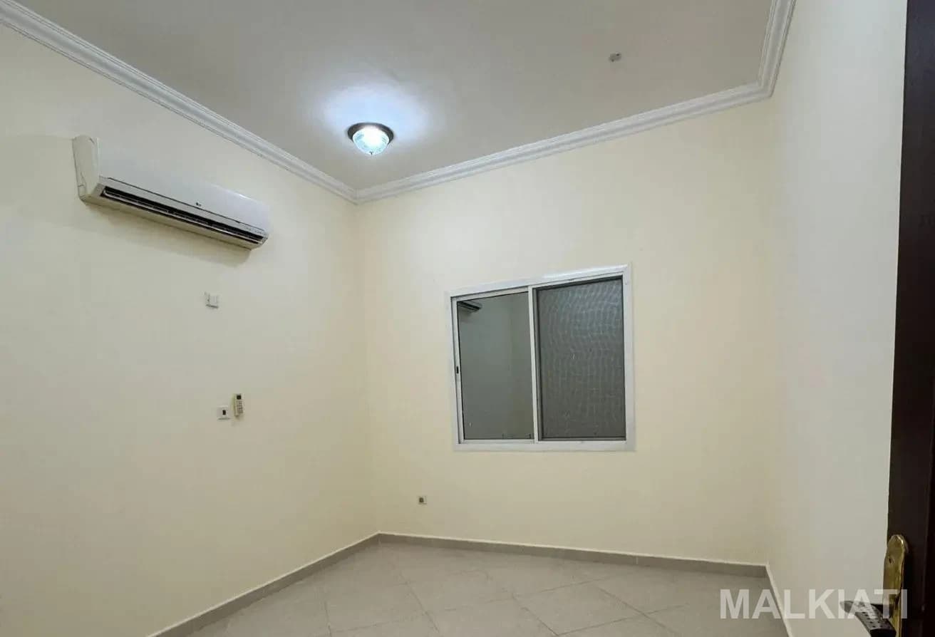 2 BR | 1 Bath | Inclusive of bills | QAR 3200 - Image 4