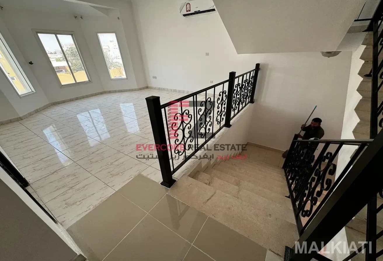 STANDALONE VILLA| UNFURNISHED| 04 + OUTHOUSE