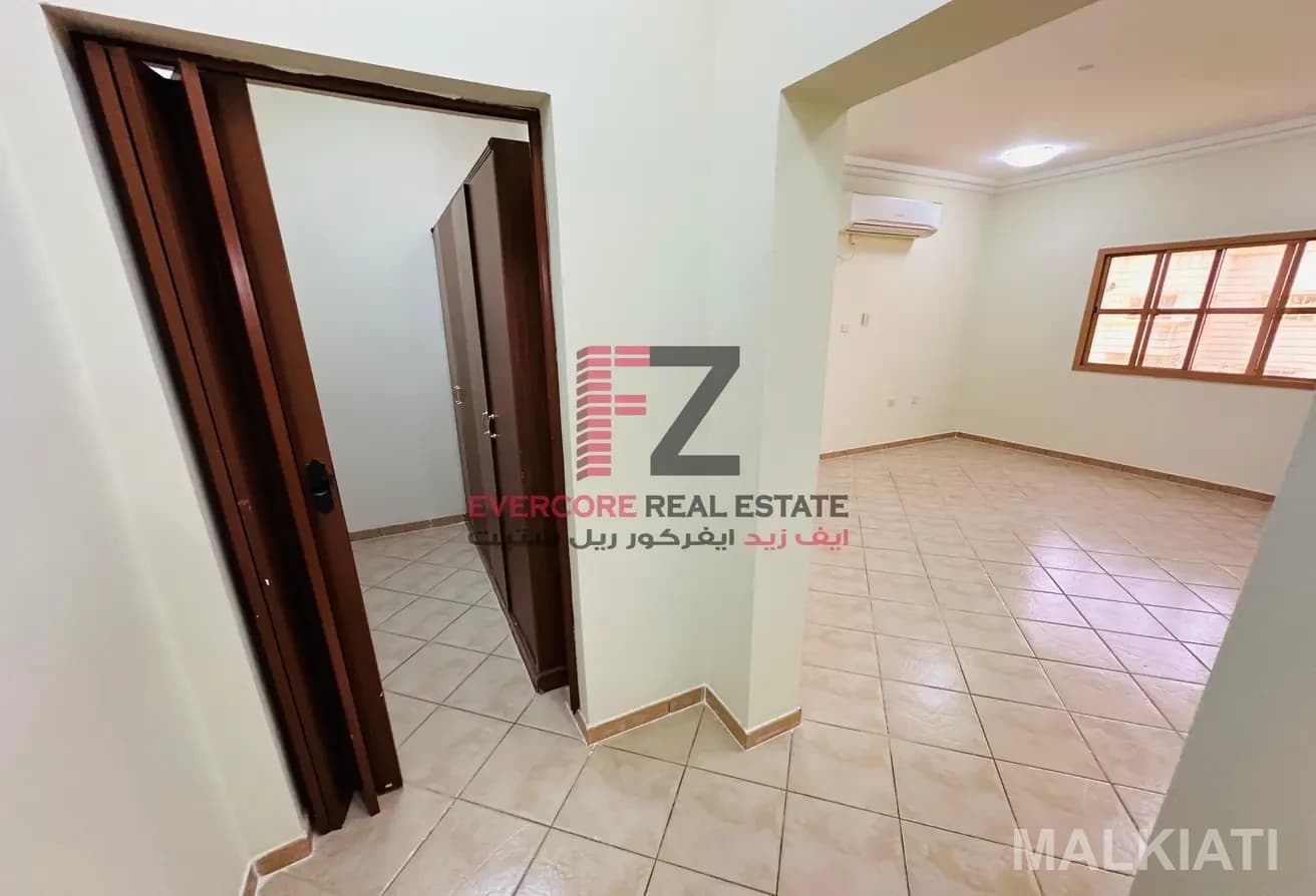 SPACIOUS VILLA | 04 BEDROOMS | AMENITIES | 10000