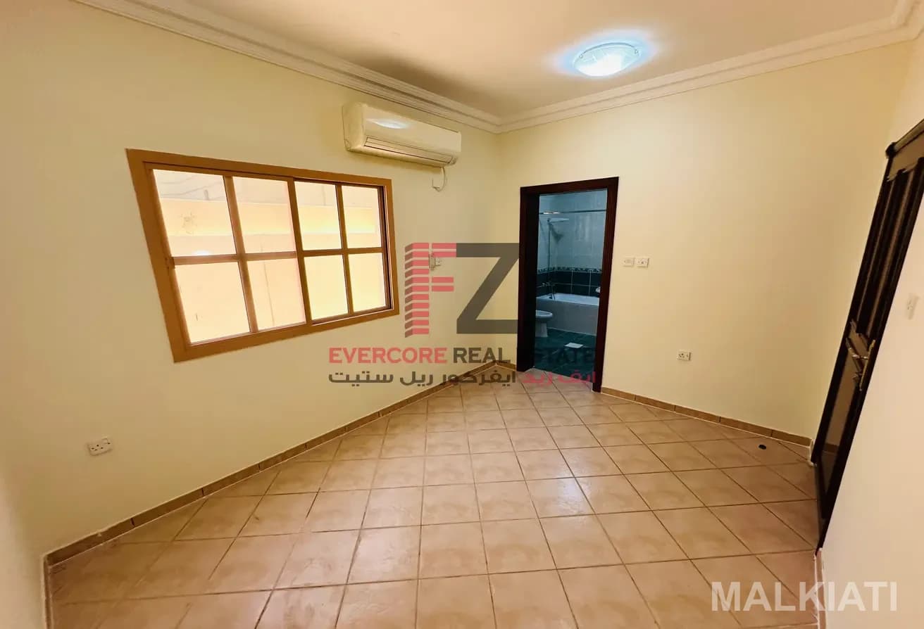 SPACIOUS VILLA | 04 BEDROOMS | AMENITIES | 10000 - Image 3