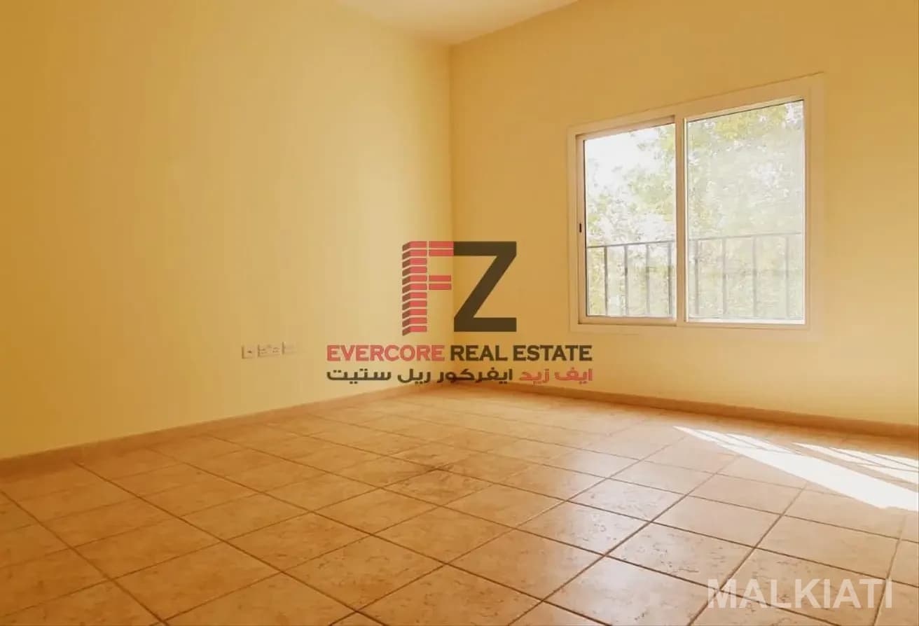Un furnished | 05 BR | Balcony | QAR. 10,000 - Image 5