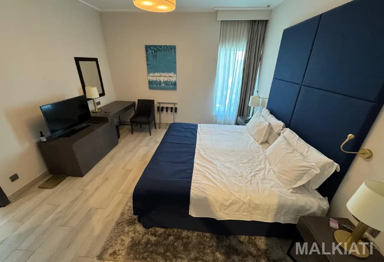 Luxury | Furnished | 1 Bed | Apartment | West Bay - Image 5