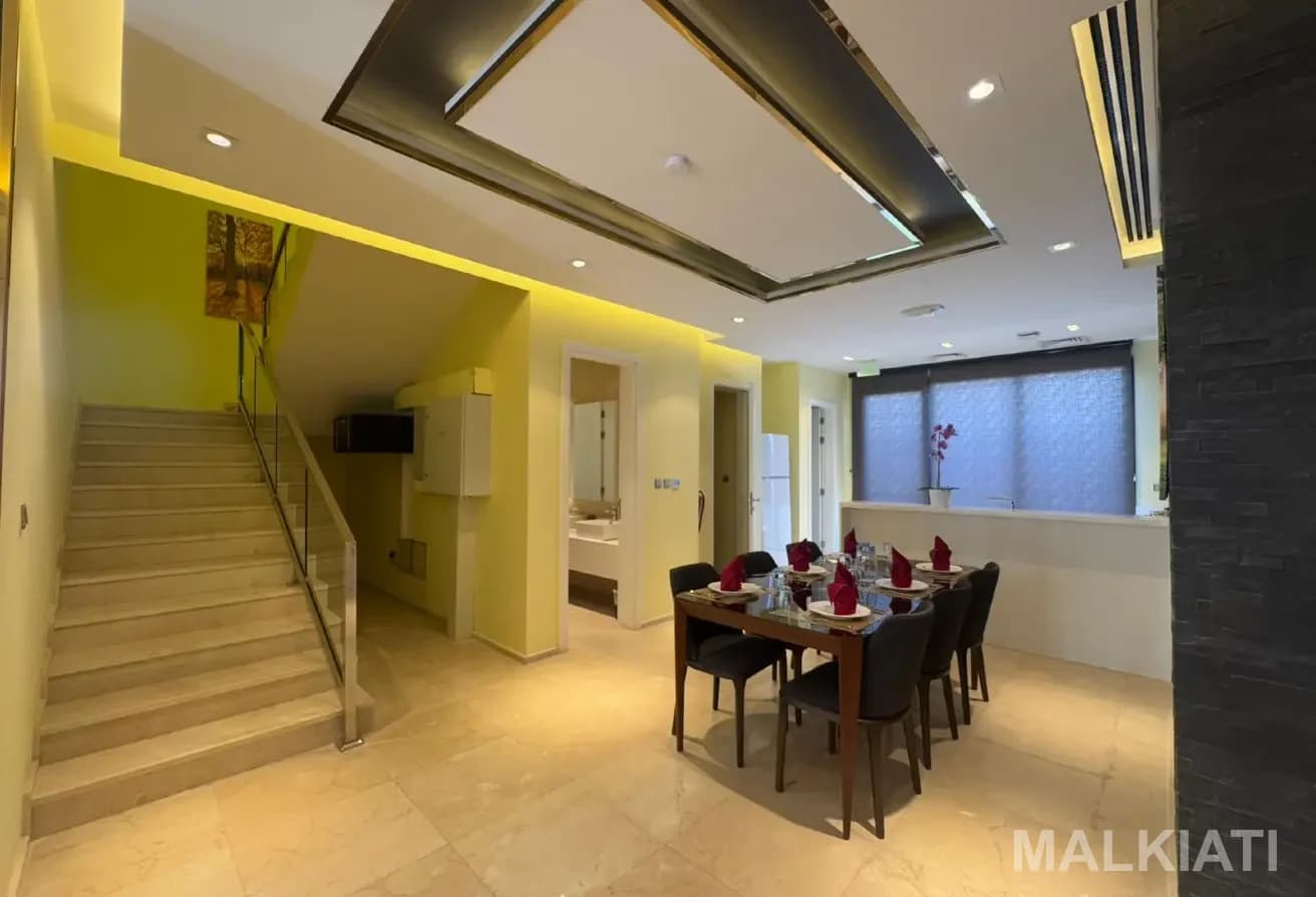 LUXURIOUS COMPOUND VILLA| 05 MASTER BEDROOMS| 450 - Image 2