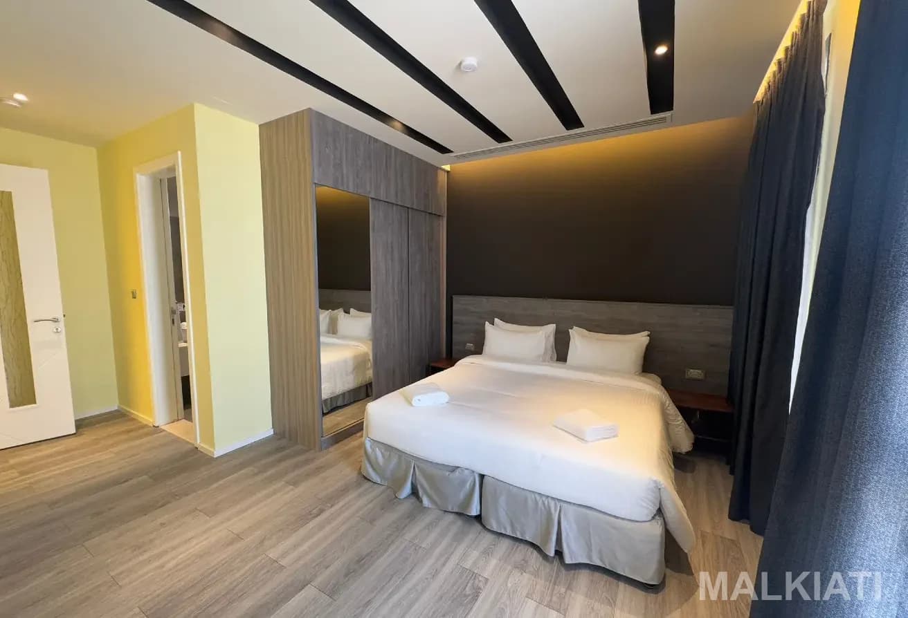 LUXURIOUS COMPOUND VILLA| 05 MASTER BEDROOMS| 450 - Image 4