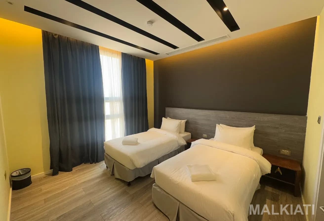 LUXURIOUS COMPOUND VILLA| 05 MASTER BEDROOMS| 450 - Image 5
