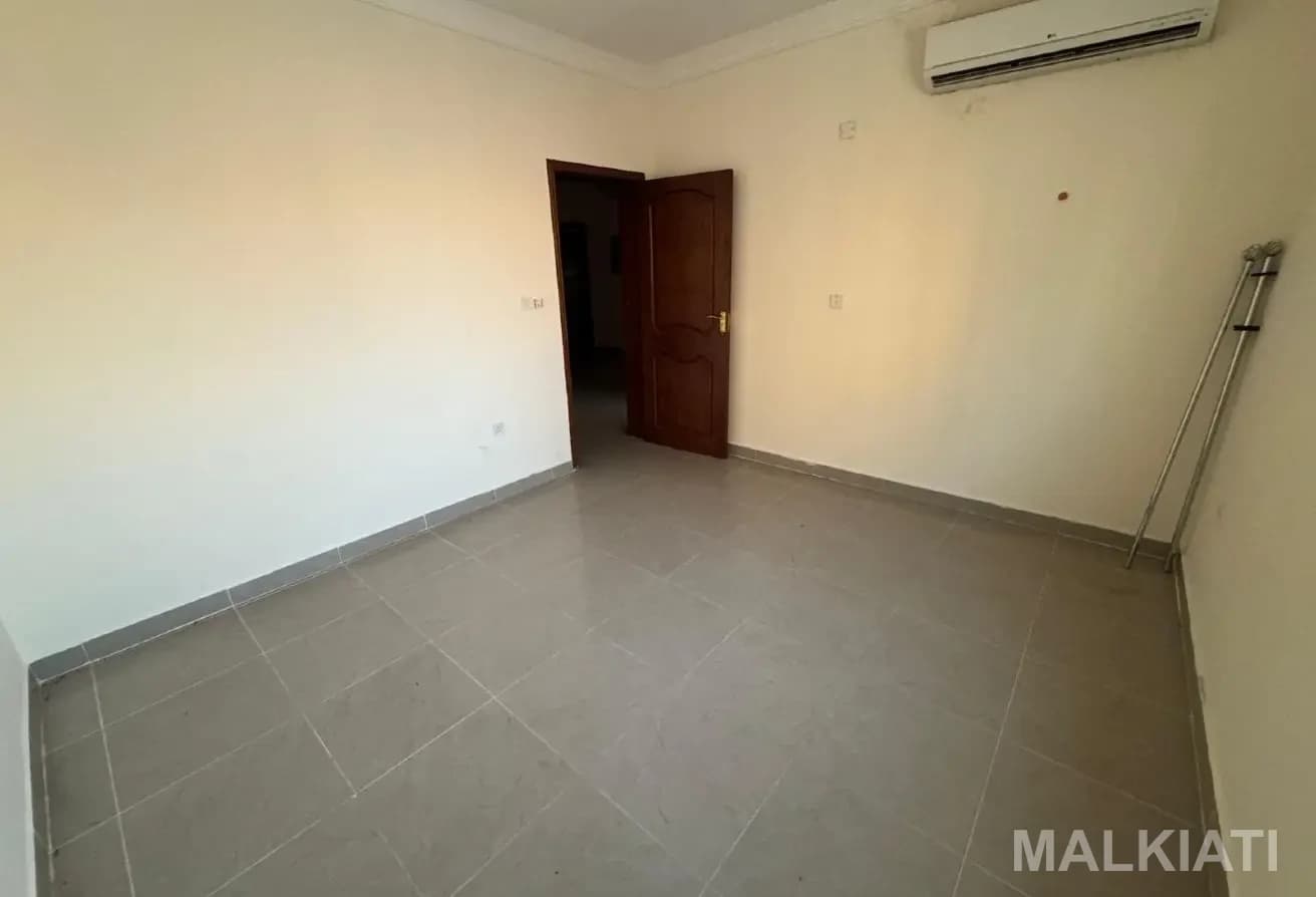 2 Bed | 1 Bathroom | Spli A/c | Ferej abdul aziz - Image 5
