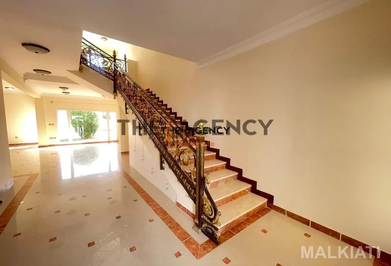 West bay Lagoona villa in a compound - Image 3