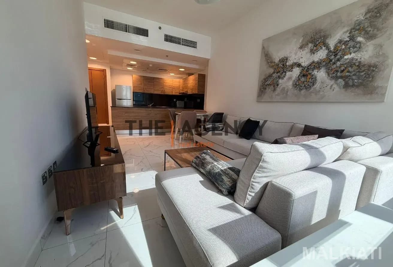 Luxury 1BR Corniche Apartment with City View
