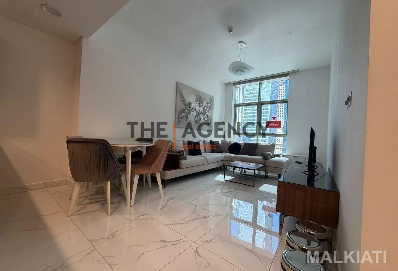 Luxury 1BR Corniche Apartment with City View - Image 2