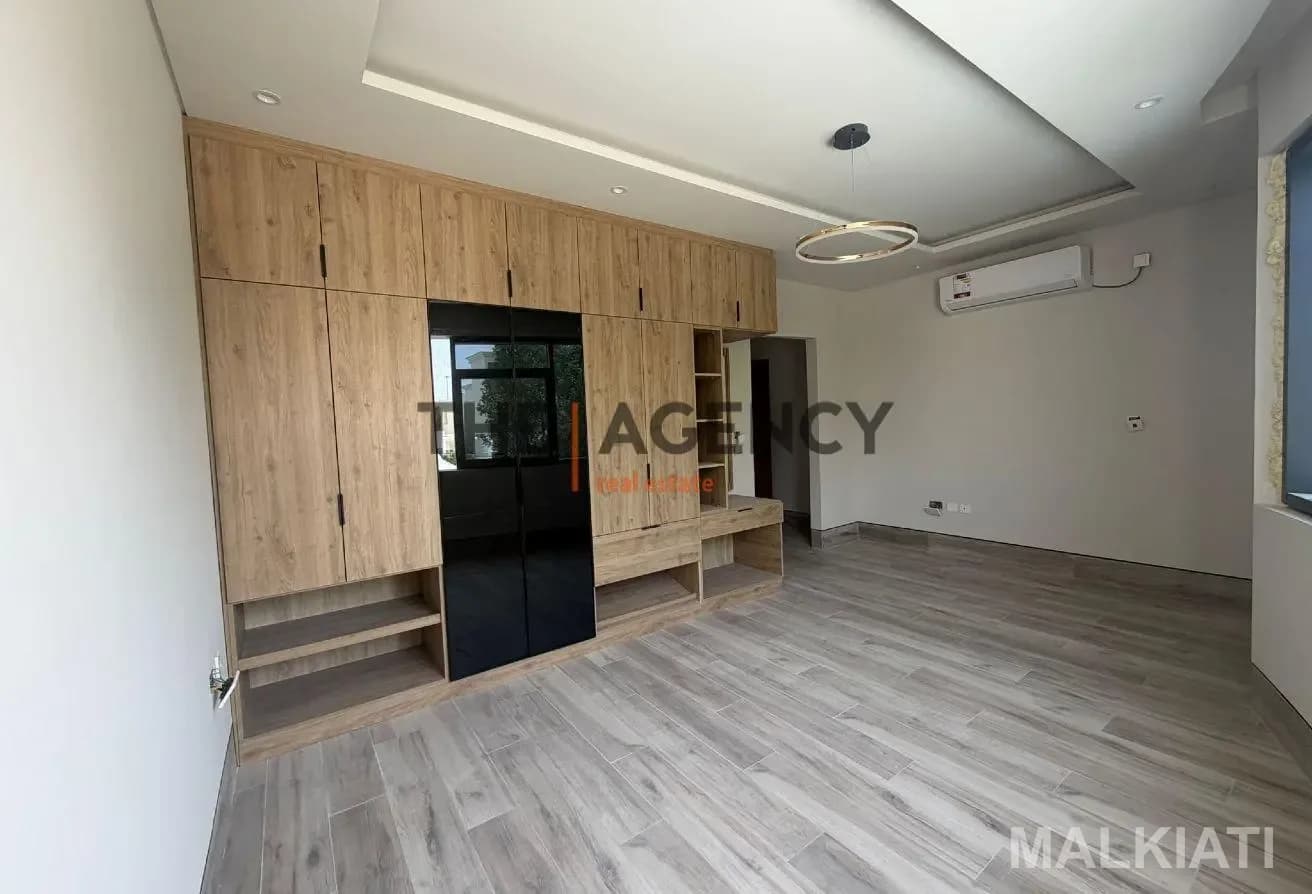 Brand New 5Bed Private Villa with Pool in Duhail - Image 3