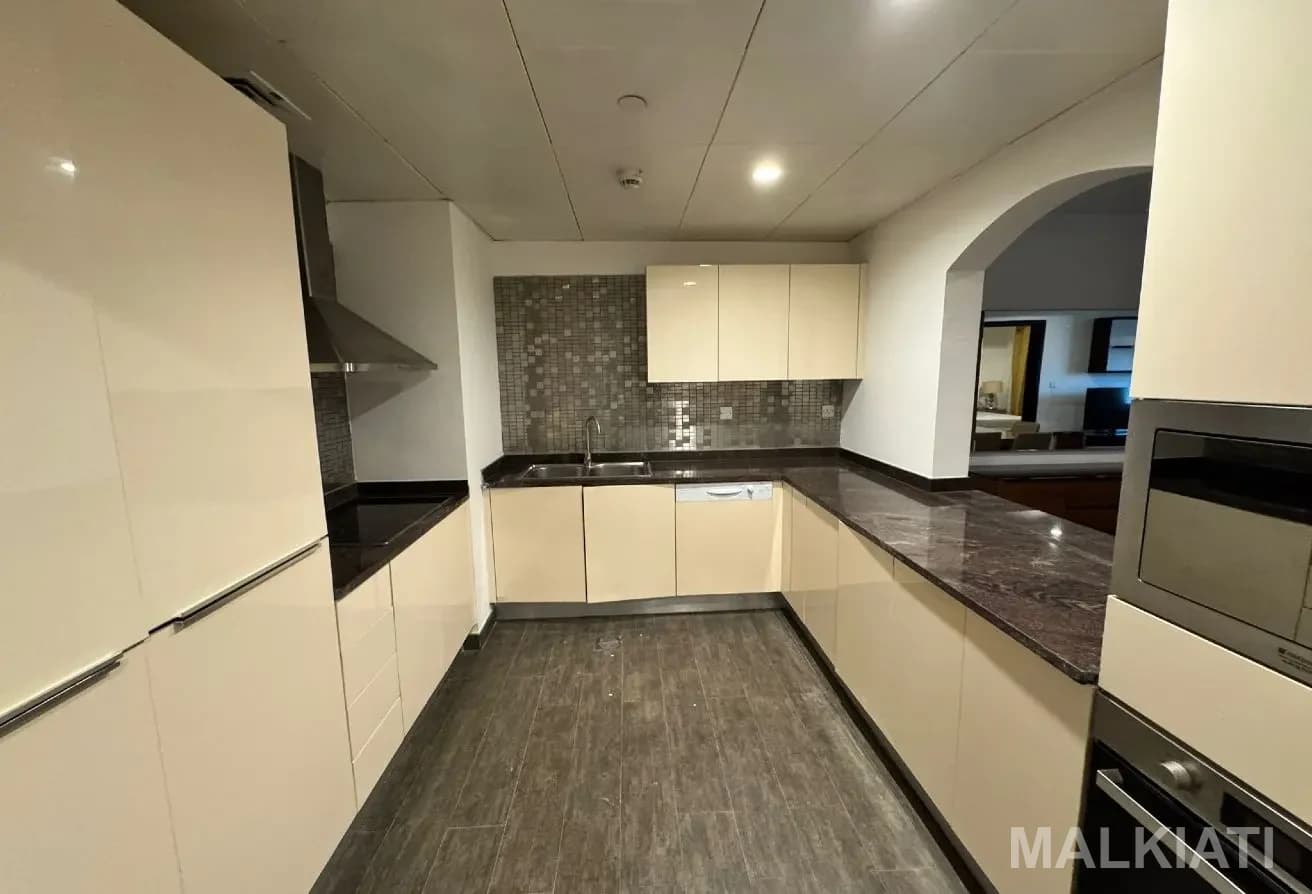 Spacious 01 Bedroom| All-inclusive| Balcony - Image 4