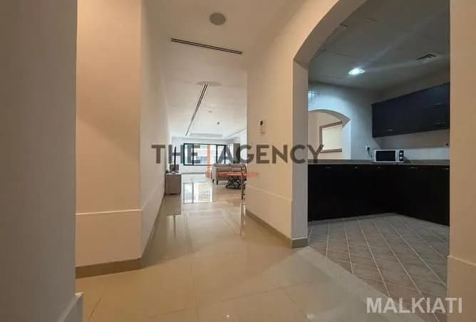 Elegant Fully Furnished Studio in The Pearl Qatar - Image 4