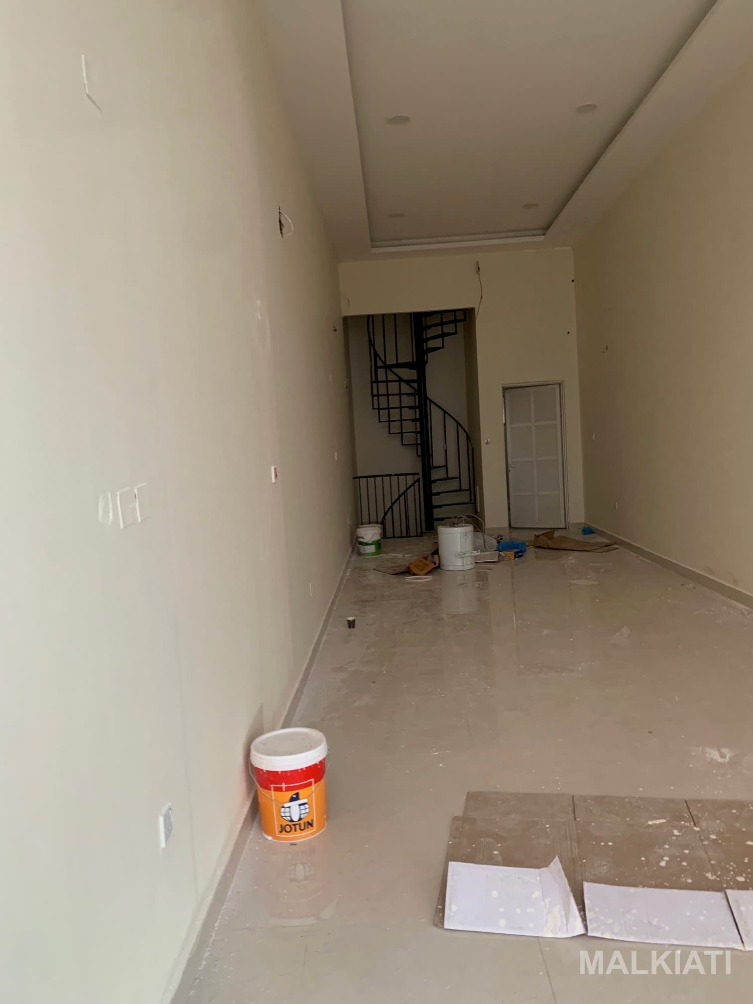 3‑Floor Commercial Shop for Rent in Madinat Khalifa | Direct from Owner