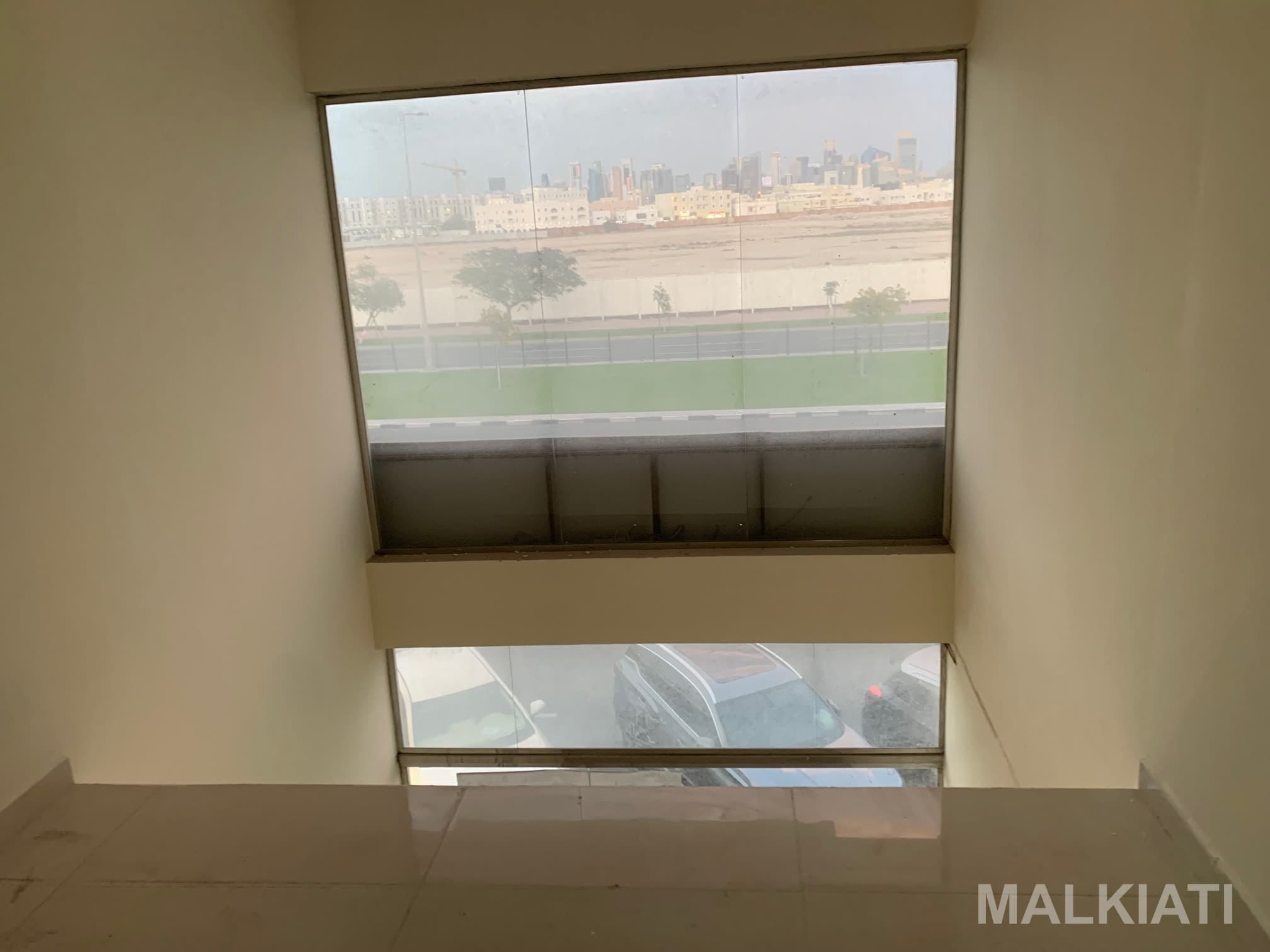 3‑Floor Commercial Shop for Rent in Madinat Khalifa | Direct from Owner - Image 2
