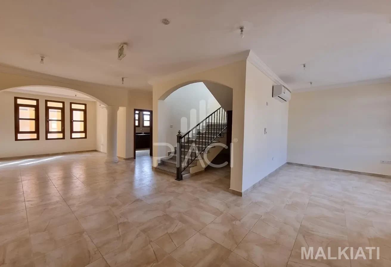Fabulous UF 4 BD Compound Villa | Umm Salal Ali - Image 2