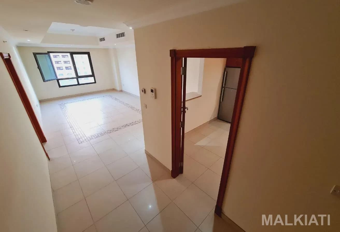 1 Bed | Semi furnished | Sea view | 7000 | Porto